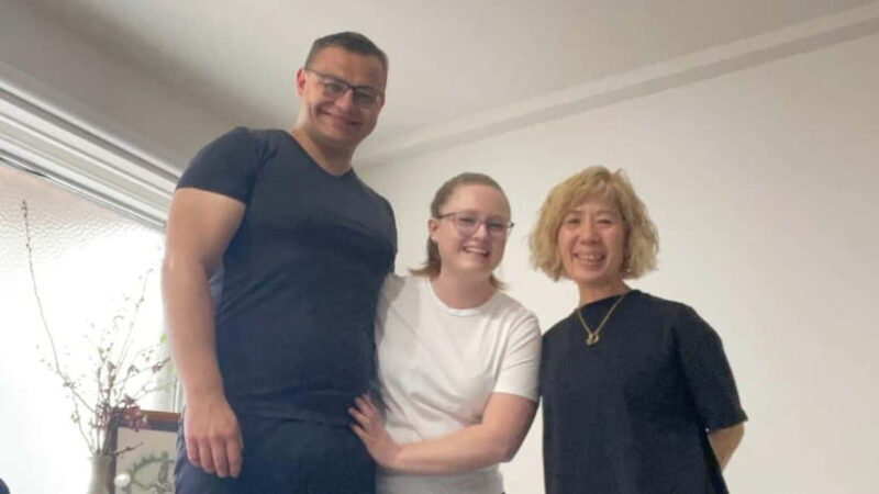 Hiroshima: Yoga lesson in English - A Closer Look at the Hiroshima Yoga and Meditation Experience