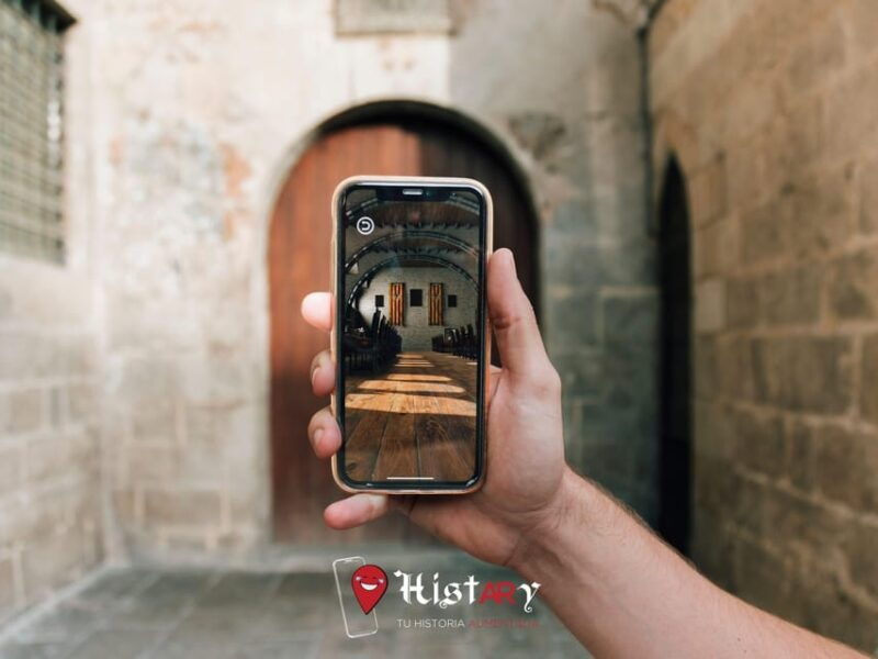 Histary: Guided Tour Through the Gothic Quarter With Augmented Reality - Unique Experience and Highlights