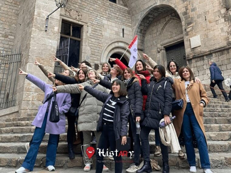 Histary: Guided Tour Through the Gothic Quarter With Augmented Reality - Exploring the Archdeacons House
