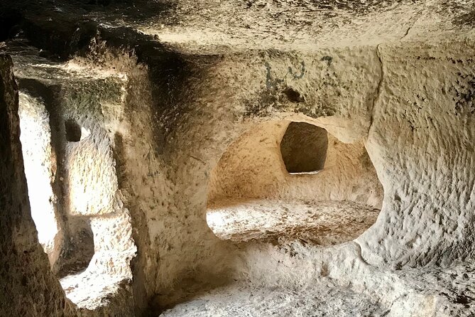 Historic Bocairent, Covetes Del Moros Caves and Pou Clar Pools - Exploring Historic Bocairent