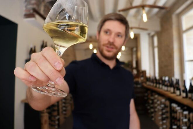 Historic Center of Dijon : Discovery Tasting Wine Burgundy - Multilingual Tour Options
