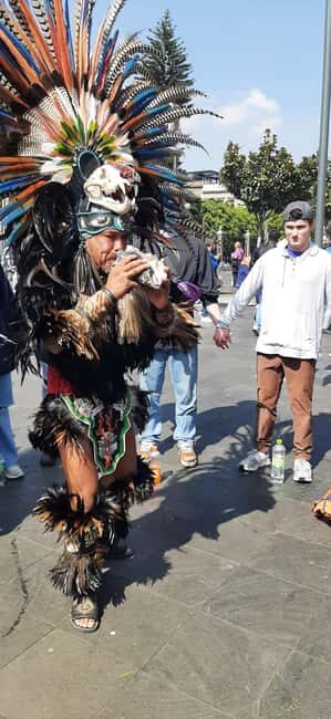 Historic Center: Private tour with murals, history, and churros - Good To Know