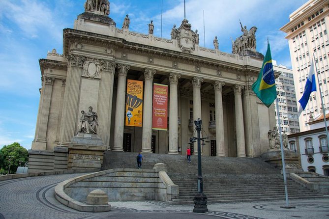 Historic Centre Private Tour & Photo Shoot - Unlimited Digital Album - Inclusions
