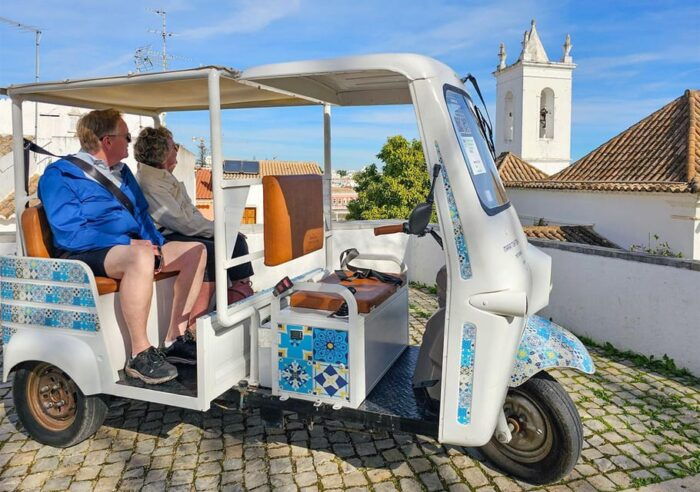 Historic centre & Wine tasting - Who Will Love This Tour?  