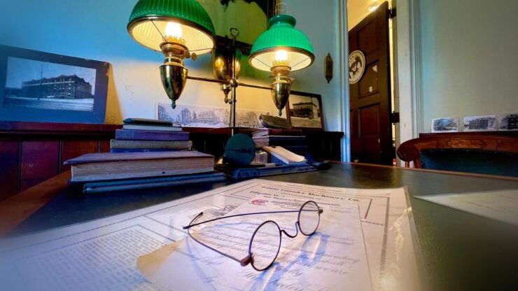 Historic Columbia, PA: Guided Tour of the Bank Museum - Museum Experience