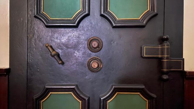 Historic Columbia, PA: Guided Tour of the Bank Museum - Important Information to Note