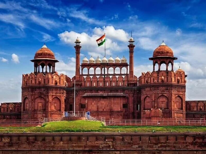 Historic Delhi: Red Fort, Jama Masjid, & India Gate Day Tour - Red Fort: Delhi’s Iconic Landmark