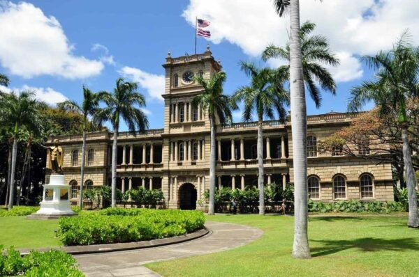 Historic Downtown Honolulu Tour: Audio Tour Guide - About the Company