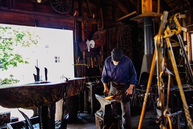 Historic Downtown Mackinac Admission - Discover Historic Downtown Mackinac: A Self-Gguided Tour Full of Charm and Insight