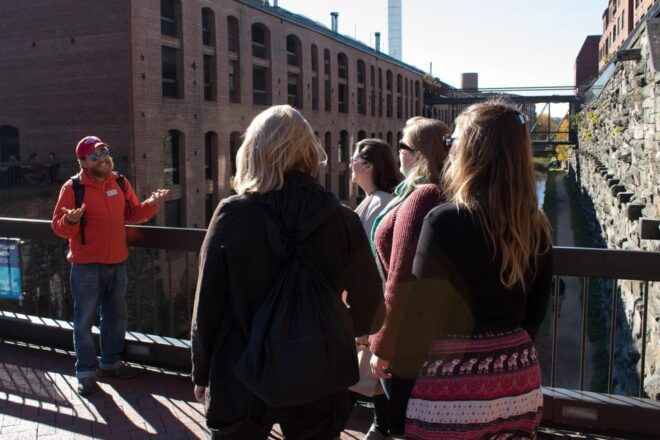 Historic Georgetown: History, Gossip, & Architecture Tour - Experience and Tour Features