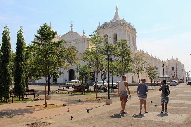 Historic León Uncovered: Small-Group Walking Adventure - Tour Highlights