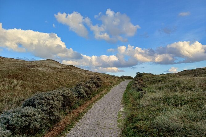 Historic Outdoor Escape in Den Burg Texel - Language Options