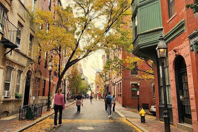 Historic Underground Railroad Walking Photo Tour w Local Guide - The Sum Up