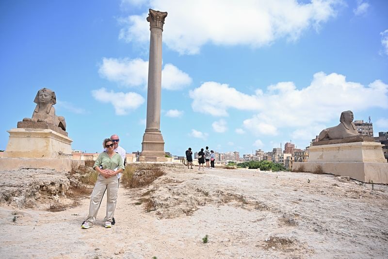 Historical Alexandria Tour from Cairo - Qaitbay Citadel: sea air and a lighthouse site