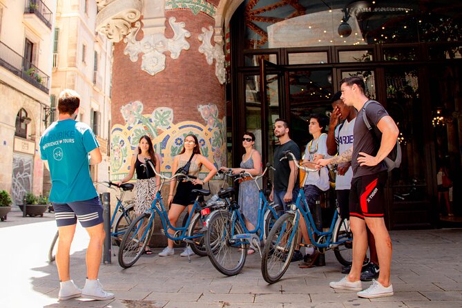 Historical and Modernist Bike Tour Barcelona - Historic Gothic Quarter Exploration