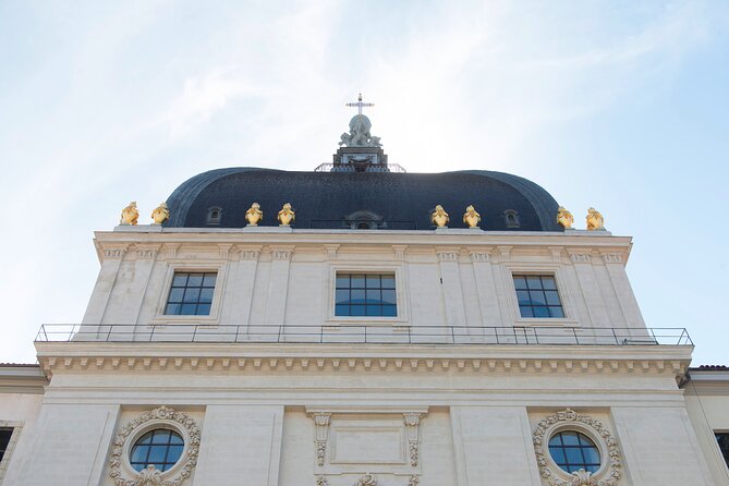 Historical and Naughty Tour of Lyon - Naughty Traditions and Customs in Lyon