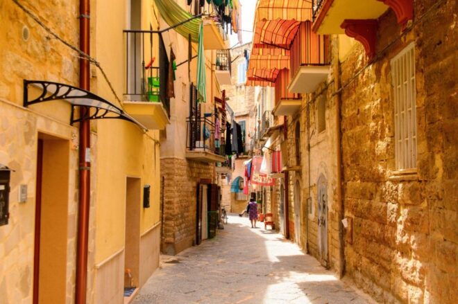 Historical Architecture of Bari – Private Walking Tour - Meeting Point