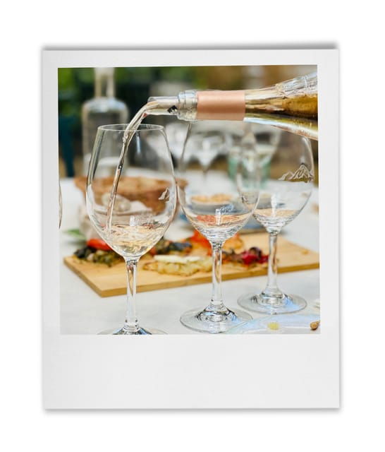 HISTORICAL BODEGA TOUR AND WINE TASTING IN CONSELL - Inclusions and Accessibility