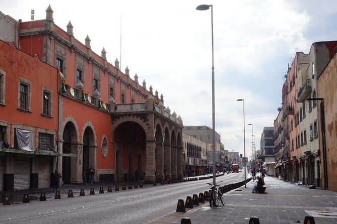 Historical Center of the CDMX on Foot - Architecture and Cultural Highlights
