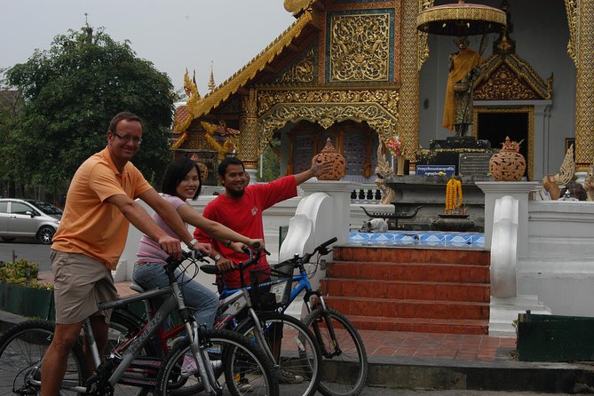 Historical City Bike Tour of Chiang Mai - Dining Options