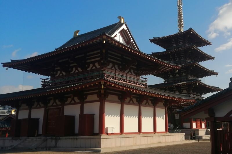Historical & Cultural Half-Day Small Group Walking Tour - Kuromon Market: Osaka’s food culture in a few lanes