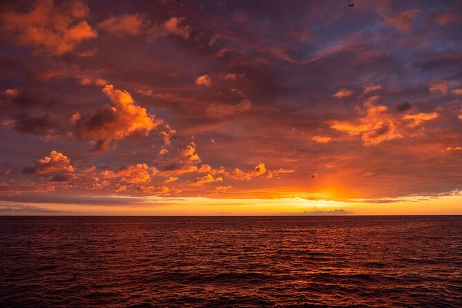Historical Dinner Cruise to Kealakekua Bay - The Sum Up
