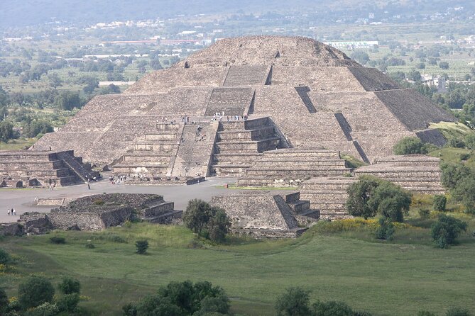 Historical Downtown Mexico City & Teotihuacan Pyramids Mezcal Tasting - Tour Overview