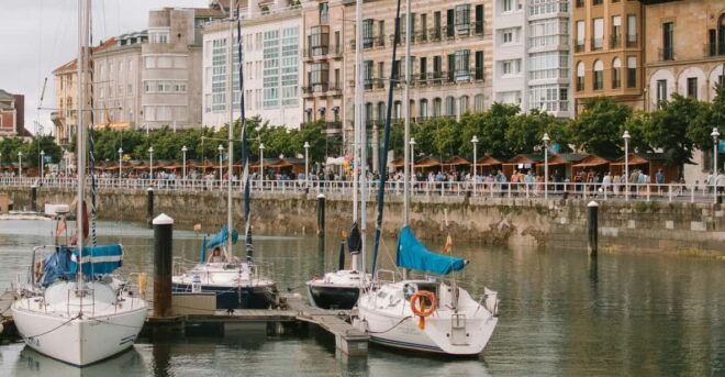 Historical Gijon Tour (Gamified) - Cultural Insights