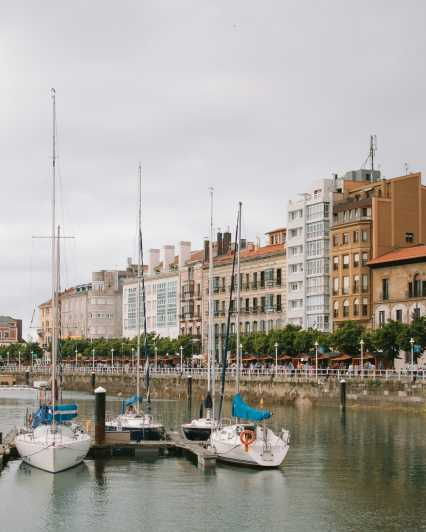 Historical Gijon Tour (Gamified) - Accessibility and Language