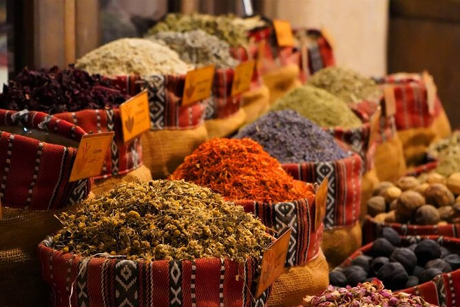 Historical Istanbul Shopping Tour - Turkey Insiders Team - Inclusions and Services