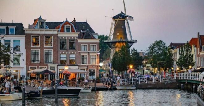 Historical Leiden: Private Tour With Local Guide - Detailed Itinerary and Starting Point