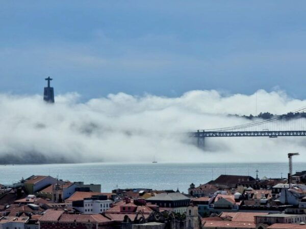 Historical Lisbon 2h Tuk Tuk Tour Adventure With Local Guide - Frequently Asked Questions