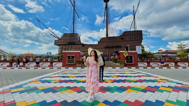 Historical Malacca Day Tour from Kuala Lumpur with Lunch Option - Guides, group pace, and the ride home