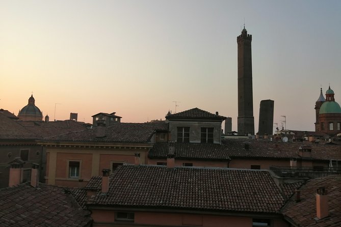 Historical Tour of Bologna - Positive Reviews and Recommendations