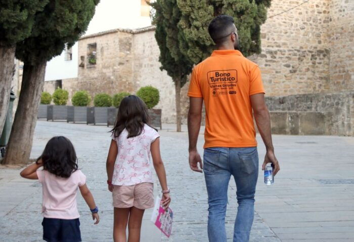 Historical Tour of Úbeda and Baeza With the Water Synagogue - Discovering Baeza