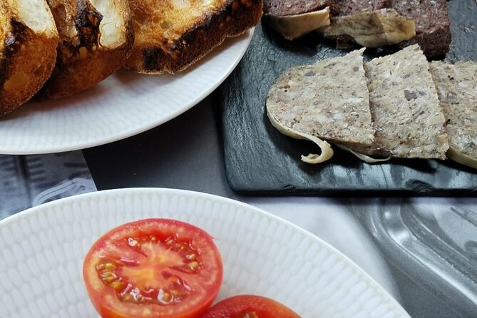 History and Culture With Tapas Dinner - Cultural Significance of Tapas in Spain