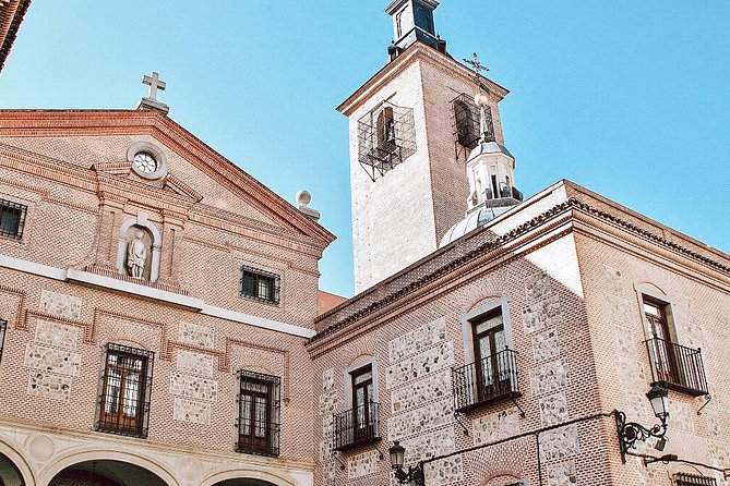 History, Culture and Architecture on Private Madrid Tour With Local Expert - Exploring Madrids Landmarks