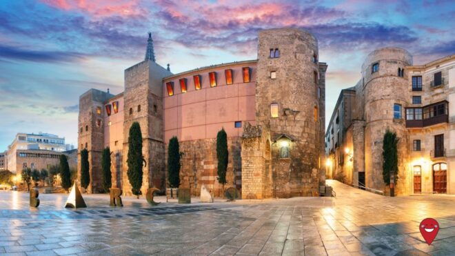 History & Legends Comedy Tour: Barcelona Gothic Quarter - Important Information