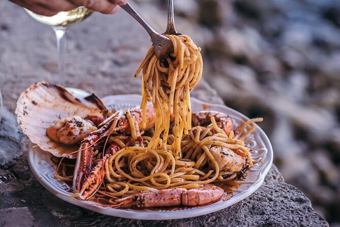 History Trough Seafood - Historical Seafood Dining Experiences
