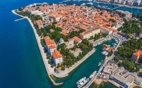 History Walking Group Tour in Old Center of Zadar - Inclusions and Exclusions