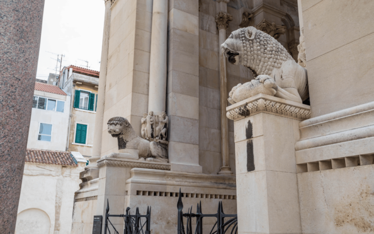 History Walking Group Tour in Split - Good To Know