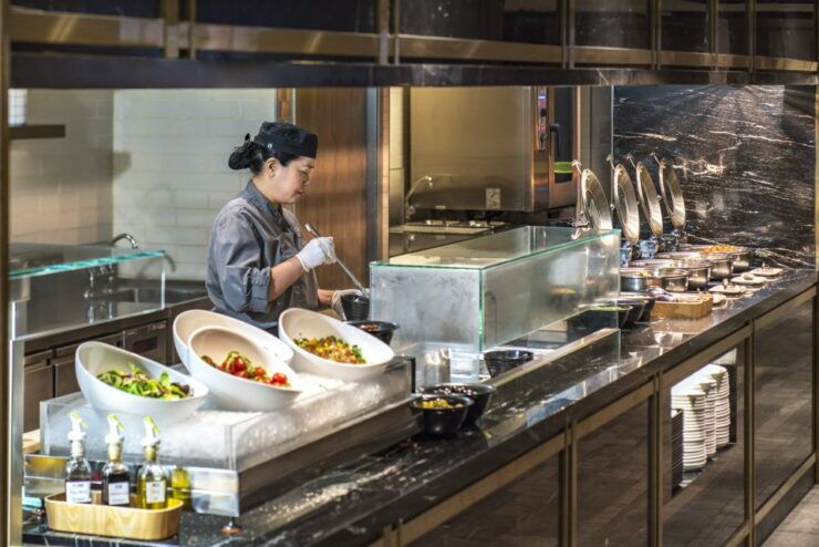 HKG Hong Kong International Airport: Premium Lounge Entry - Inclusions and Amenities