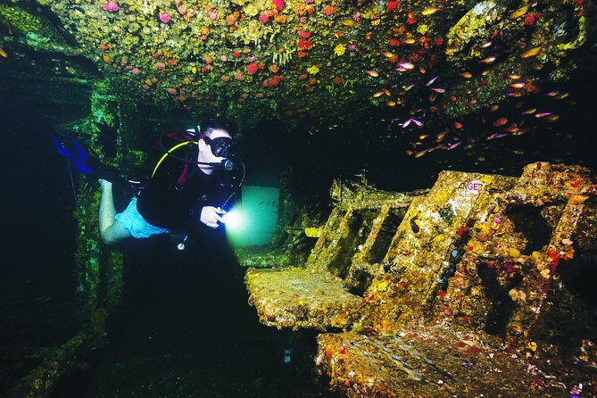HMAS Brisbane Double Dive - Whats Included and Optional Extras