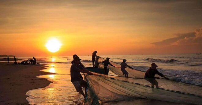 Ho Chi Minh: 2-Day Mui Ne Beach Tour With Sand Dune Sunrise - Highlights