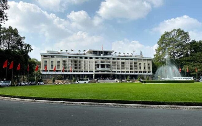 HO CHI MINH: AFTERNOON SAI GON CITY TOUR HALF DAY BY CAR - Transportation Details