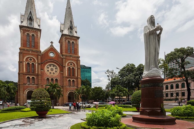 Ho Chi Minh City And Cu Chi Tunnels Excursion - Exploring Cu Chi Tunnels