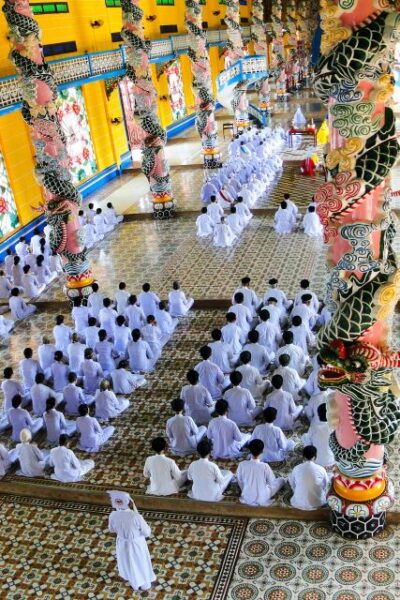 Ho Chi Minh City: Cao Dai Temple & Black Lady Mountain Tour - Buddhist Temples and Caves Exploration