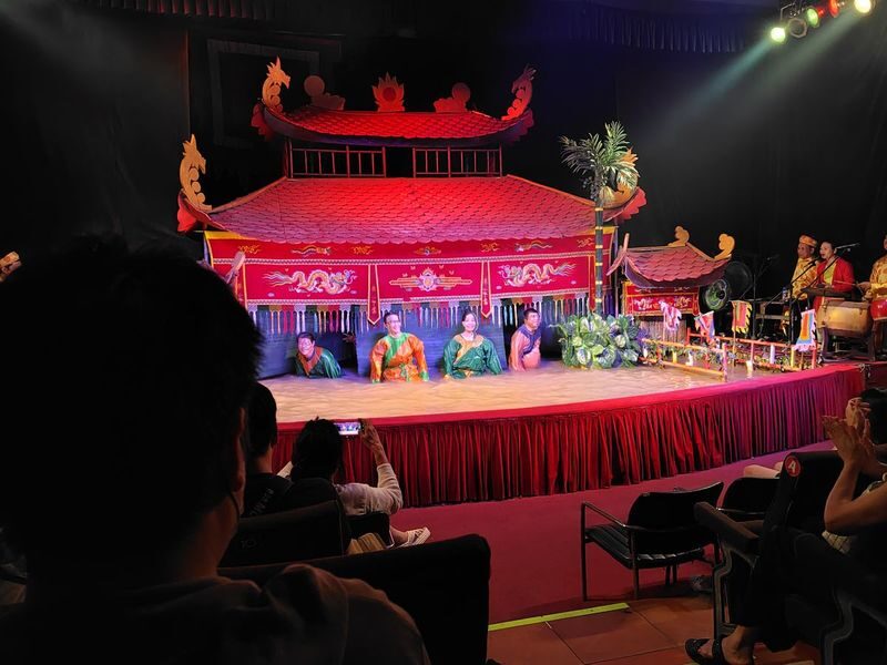 Ho Chi Minh City Golden Dragon Water Puppet & Saigon River Dinner Cruise Night Tour - Should you book this tour?