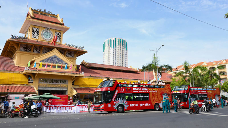 Ho Chi Minh City Highlights & Chinatown by Hop-On Hop-Off Bus with Guide - At a glance