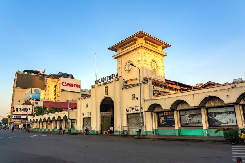 Ho Chi Minh City Highlights Half-Day Tour - Guides Who Make History Easy to Follow